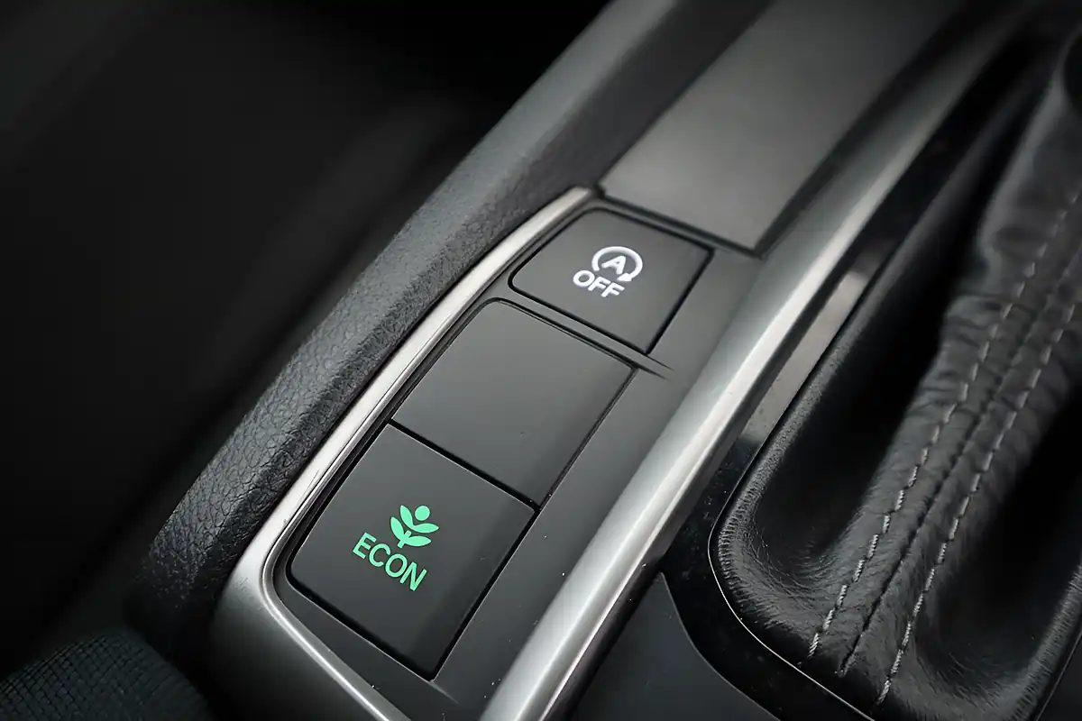 Used 2018 Honda Civic Se Blue - Interior and Exterior details 17