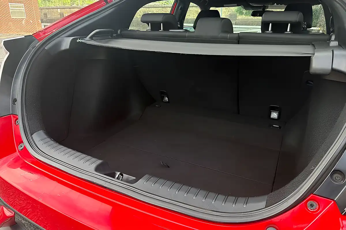 Used 2018 Honda Civic Se Red - Interior and Exterior details 10