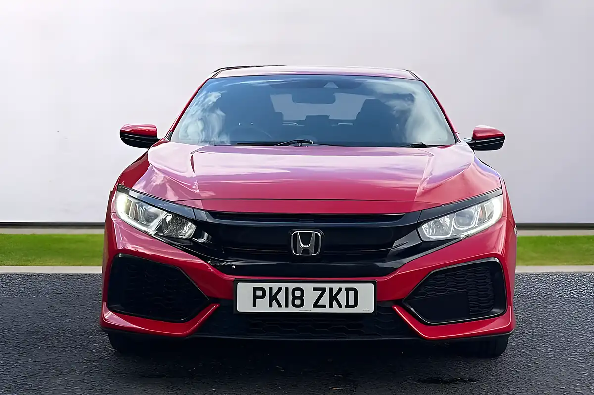Used 2018 Honda Civic Se Red - Interior and Exterior details 2