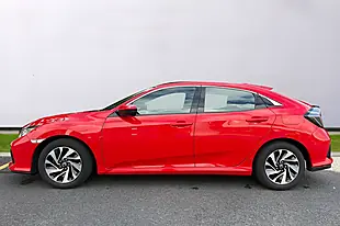 Used 2018 Honda Civic Se Red - Interior and Exterior details 4