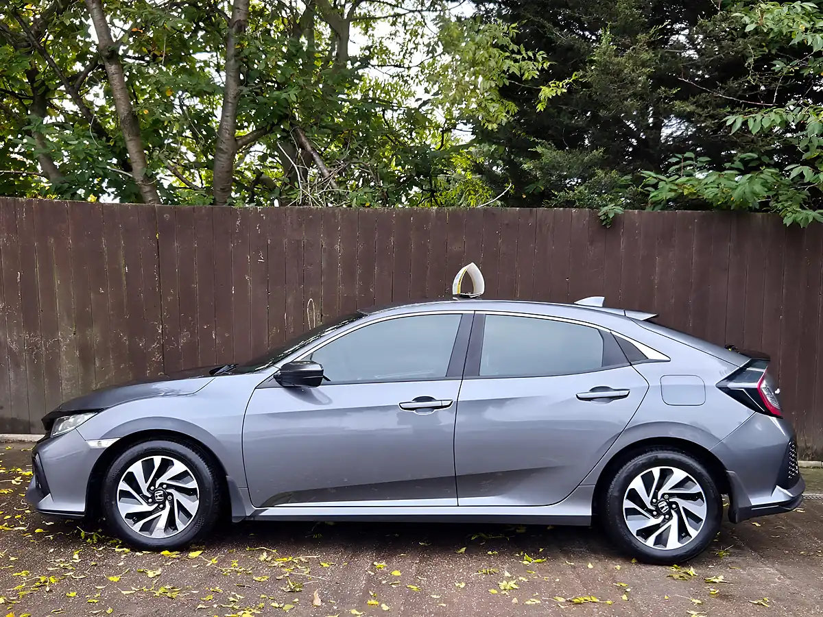 Used 2018 Honda Civic Se Sonic Grey - Interior and Exterior details 5