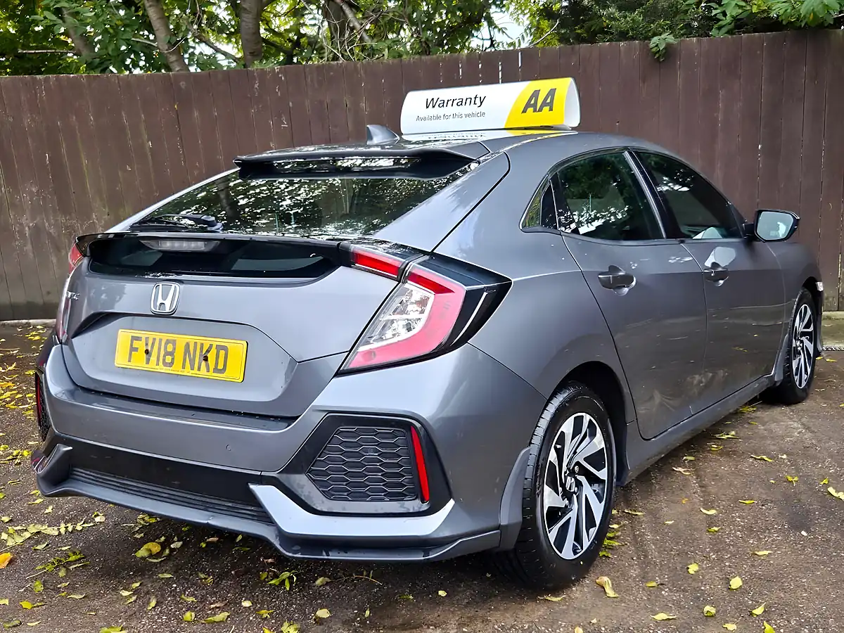 Used 2018 Honda Civic Se Sonic Grey - Interior and Exterior details 8