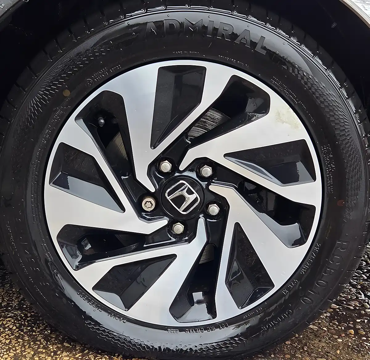 Used 2018 Honda Civic Se Sonic Grey - Interior and Exterior details 9
