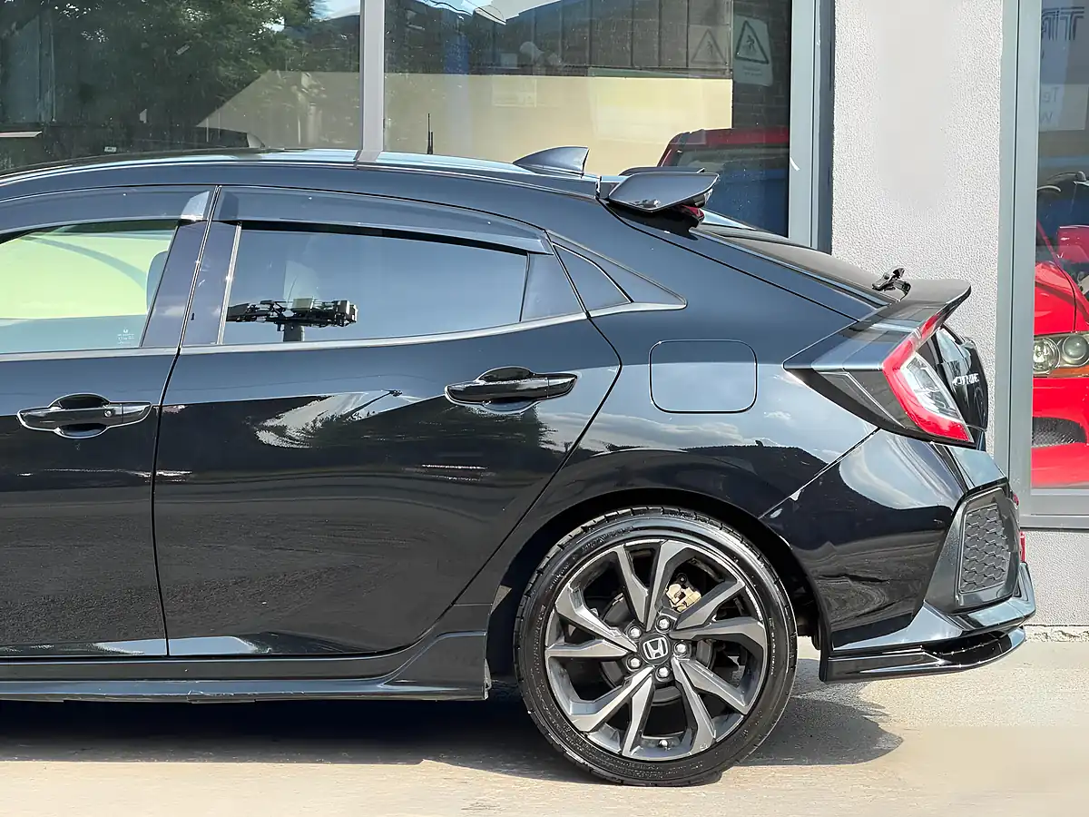 Used 2018 Honda Civic Sport Black - Interior and Exterior details 13