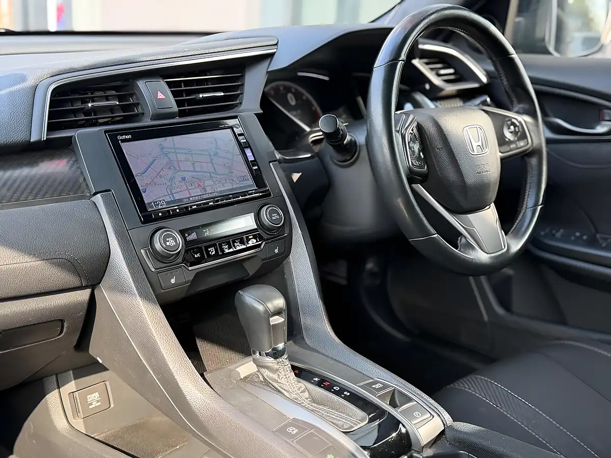Used 2018 Honda Civic Sport Black - Interior and Exterior details 3