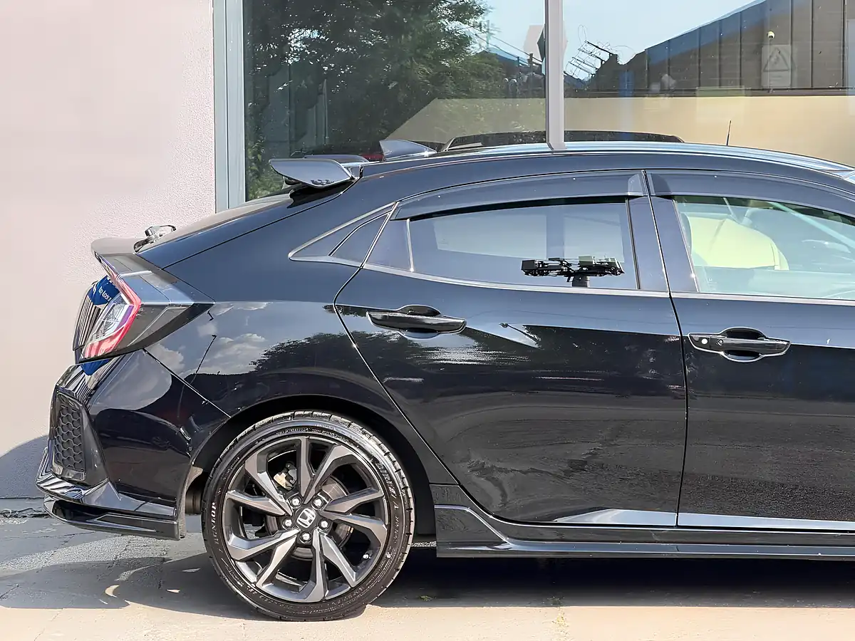Used 2018 Honda Civic Sport Black - Interior and Exterior details 8