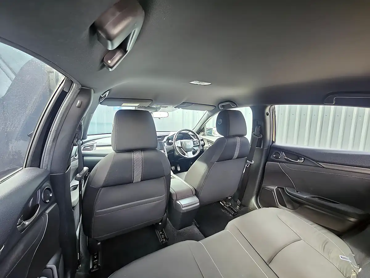 Used 2018 Honda Civic Sr Black - Interior and Exterior details 11