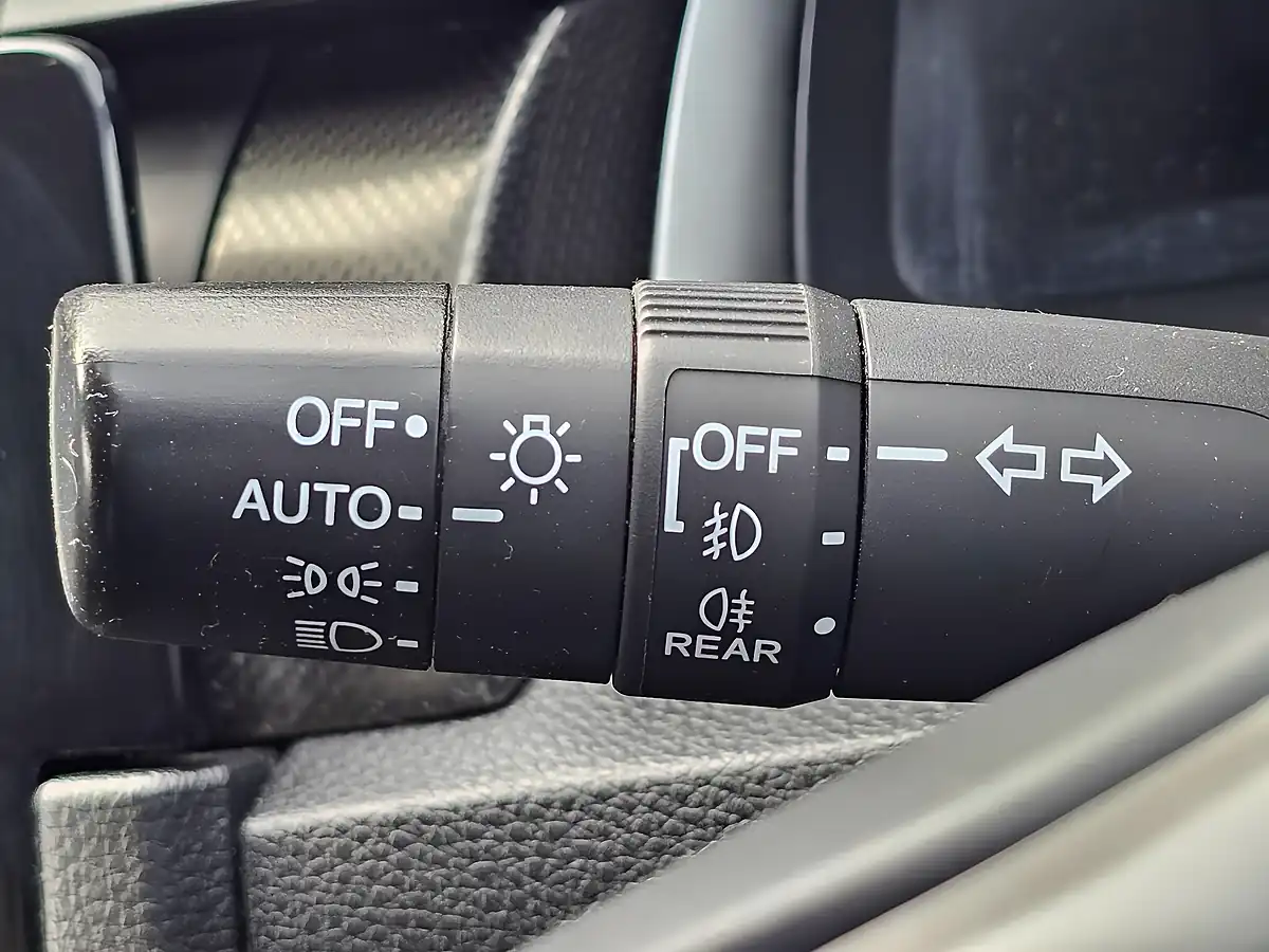 Used 2018 Honda Civic Sr Black - Interior and Exterior details 13