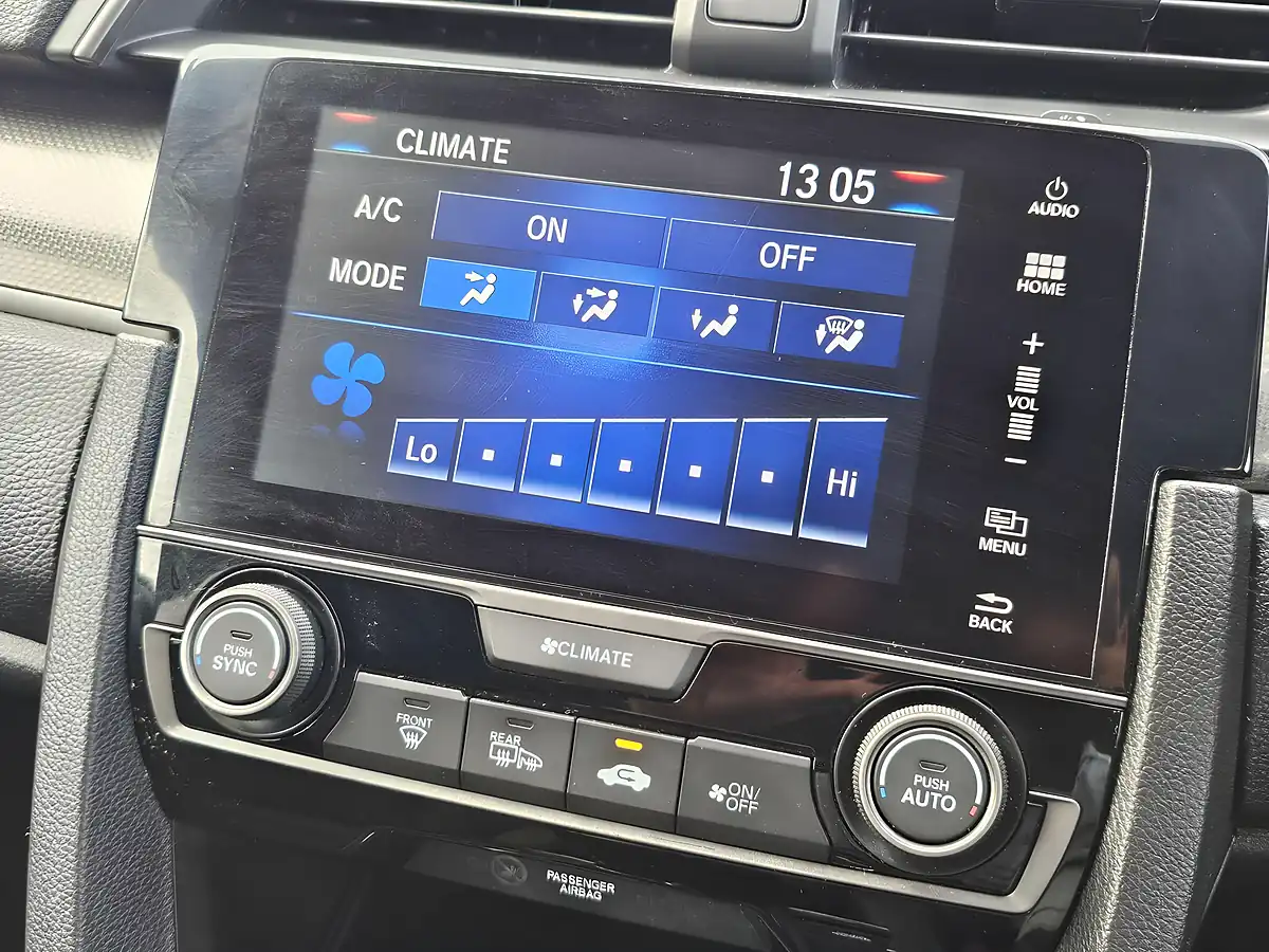 Used 2018 Honda Civic Sr Black - Interior and Exterior details 17