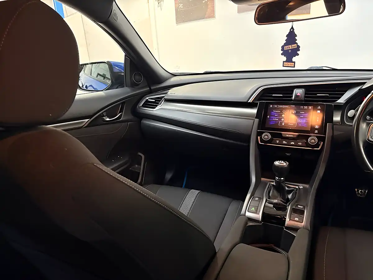 Used 2018 Honda Civic Sr Blue - Interior and Exterior details 15