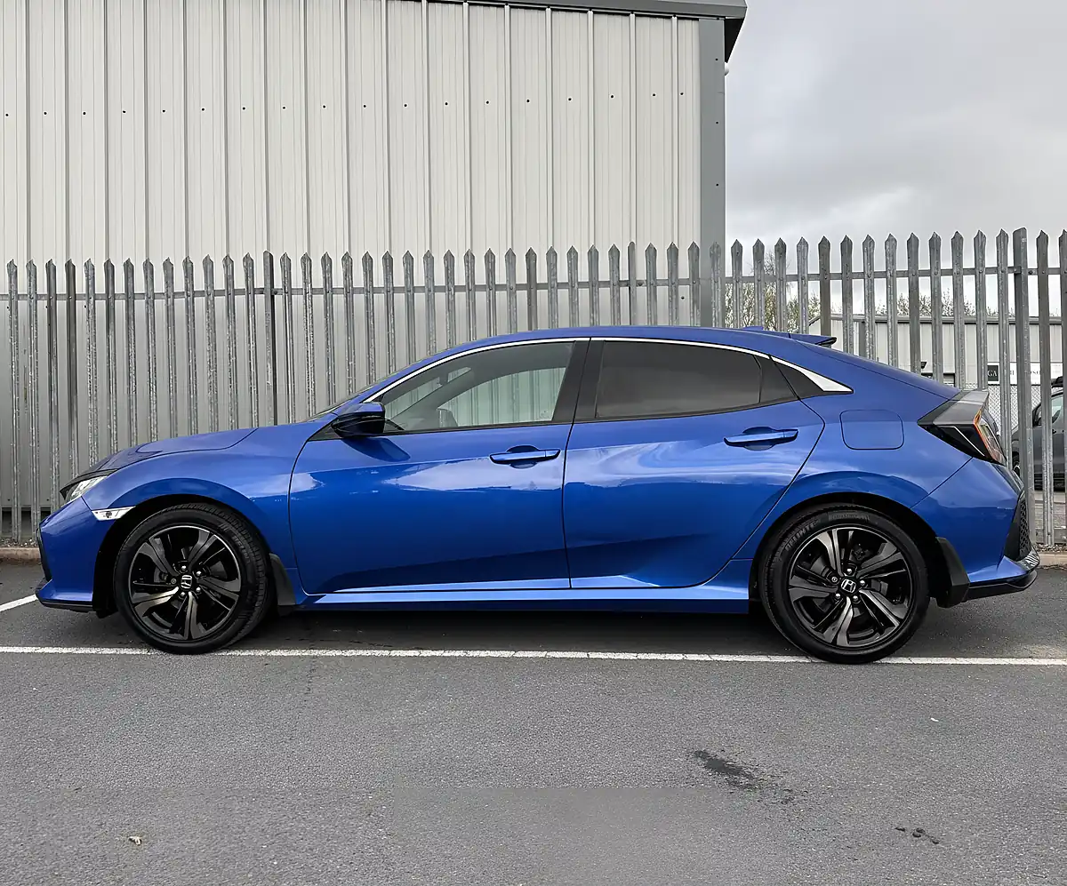 Used 2018 Honda Civic Sr Blue - Interior and Exterior details 8
