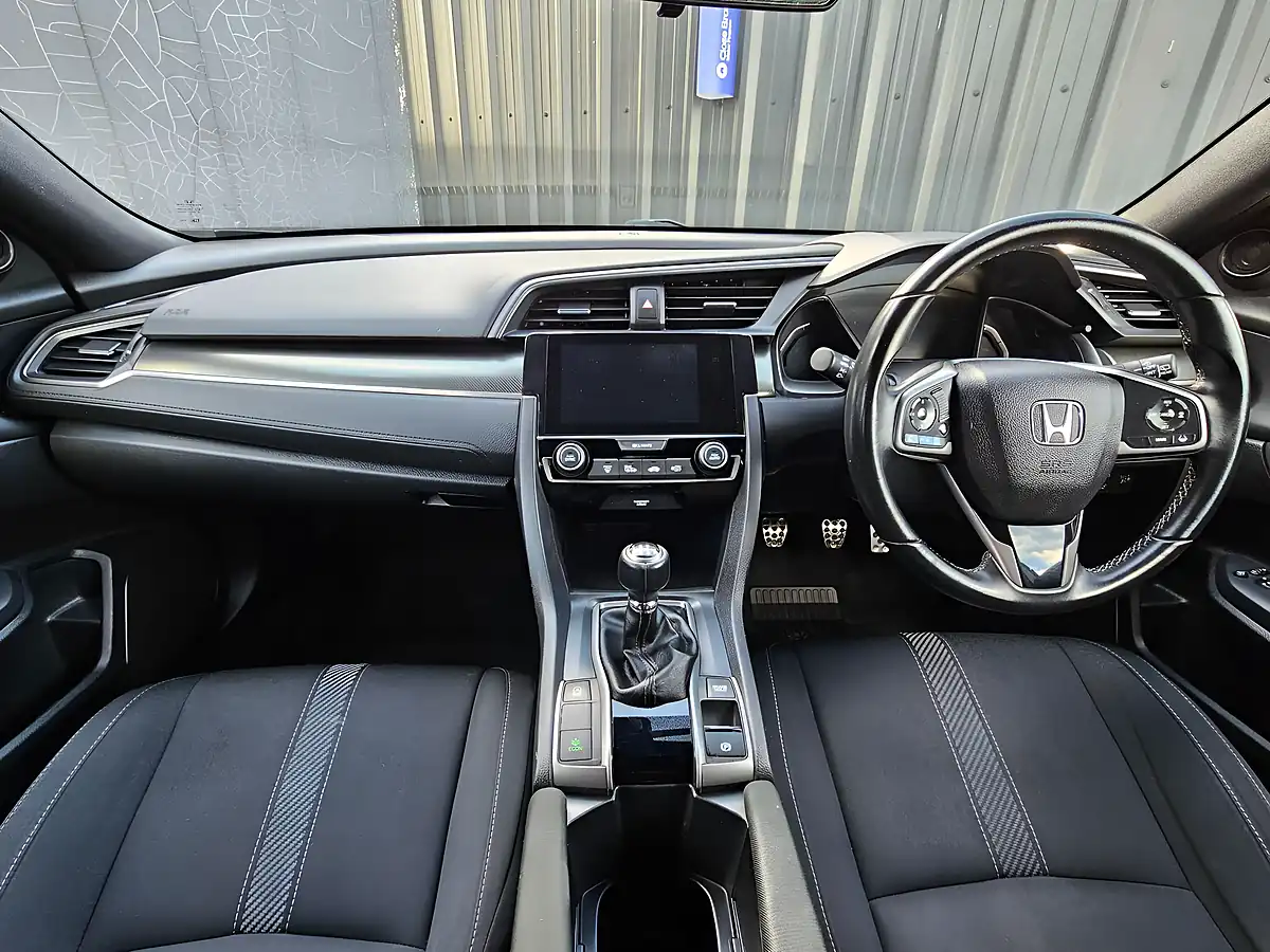 Used 2018 Honda Civic Sr Grey - Interior and Exterior details 8