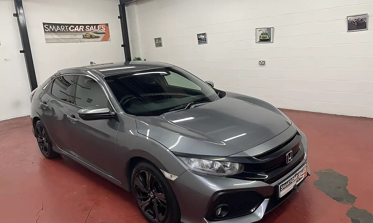 Used 2018 Honda Civic Sr Metallic Grey - Interior and Exterior details 2