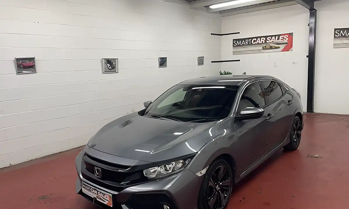 Used 2018 Honda Civic Sr Metallic Grey - Interior and Exterior details 5