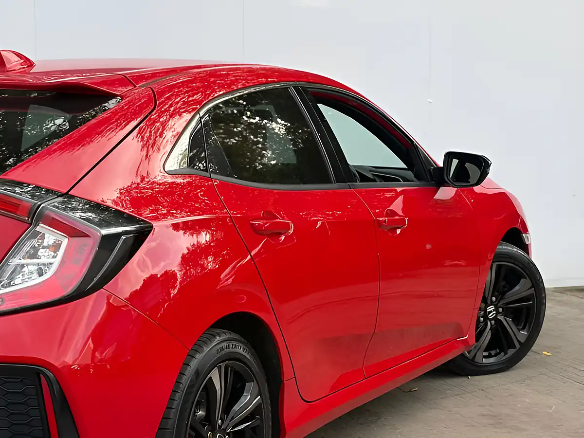 Used 2018 Honda Civic Sr Rallye Red - Interior and Exterior details 13