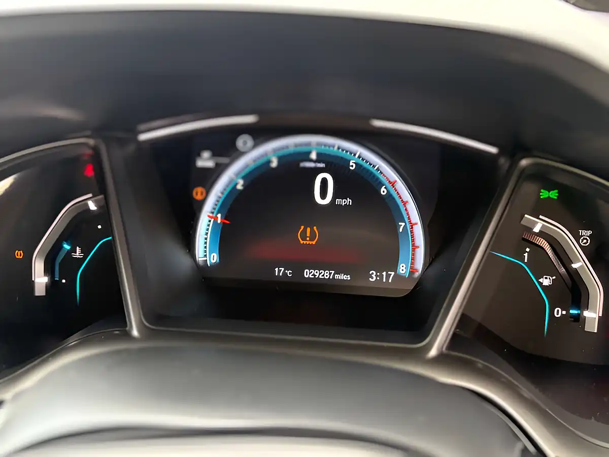 Used 2018 Honda Civic Sr Rallye Red - Interior and Exterior details 17