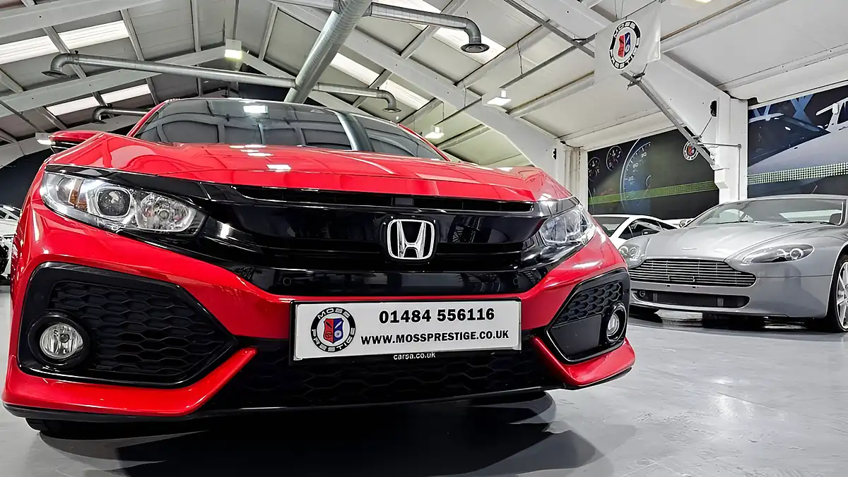 Used 2018 Honda Civic Sr Red - Interior and Exterior details 10