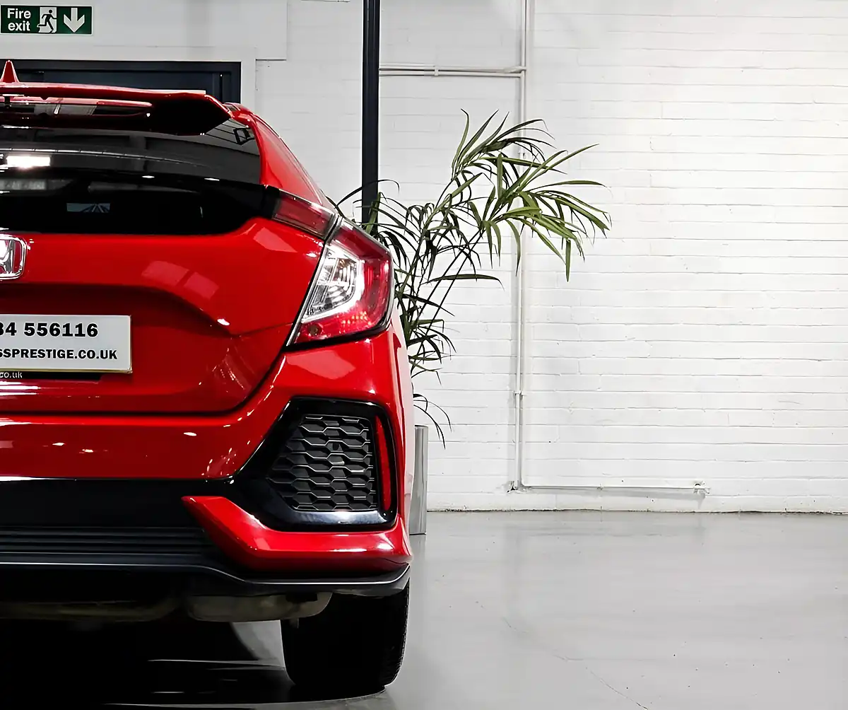 Used 2018 Honda Civic Sr Red - Interior and Exterior details 9