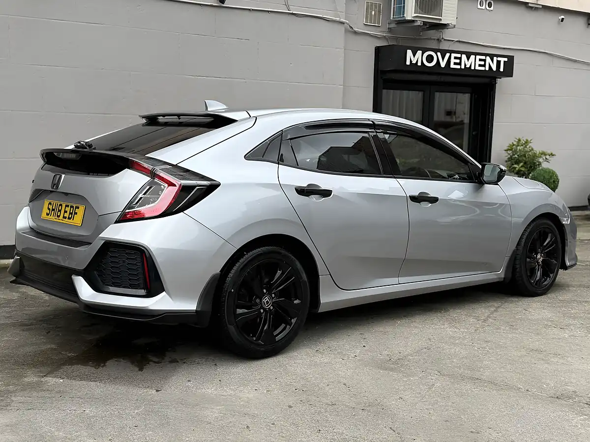 Used 2018 Honda Civic Sr Silver - Interior and Exterior details 4