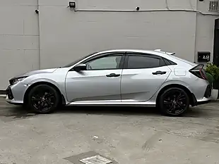 Used 2018 Honda Civic Sr Silver - Interior and Exterior details 6
