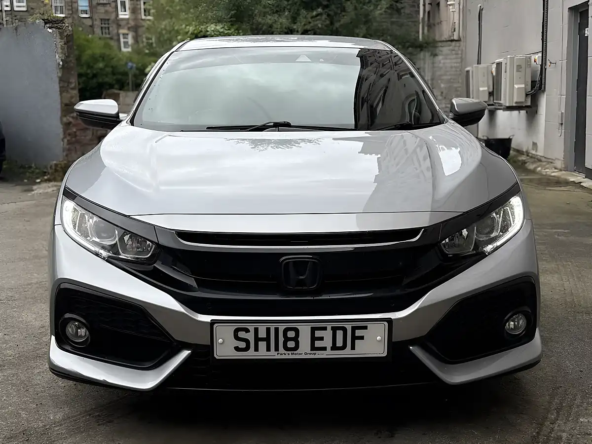 Used 2018 Honda Civic Sr Silver - Interior and Exterior details 7