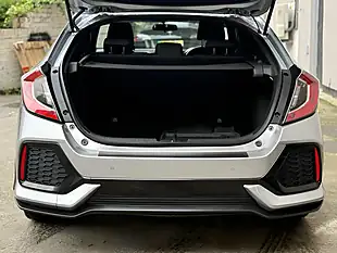 Used 2018 Honda Civic Sr Silver - Interior and Exterior details 9