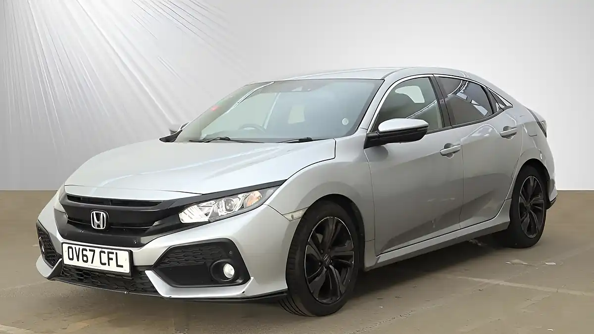 Used 2018 Honda Civic Sr Silver - Interior and Exterior details 4