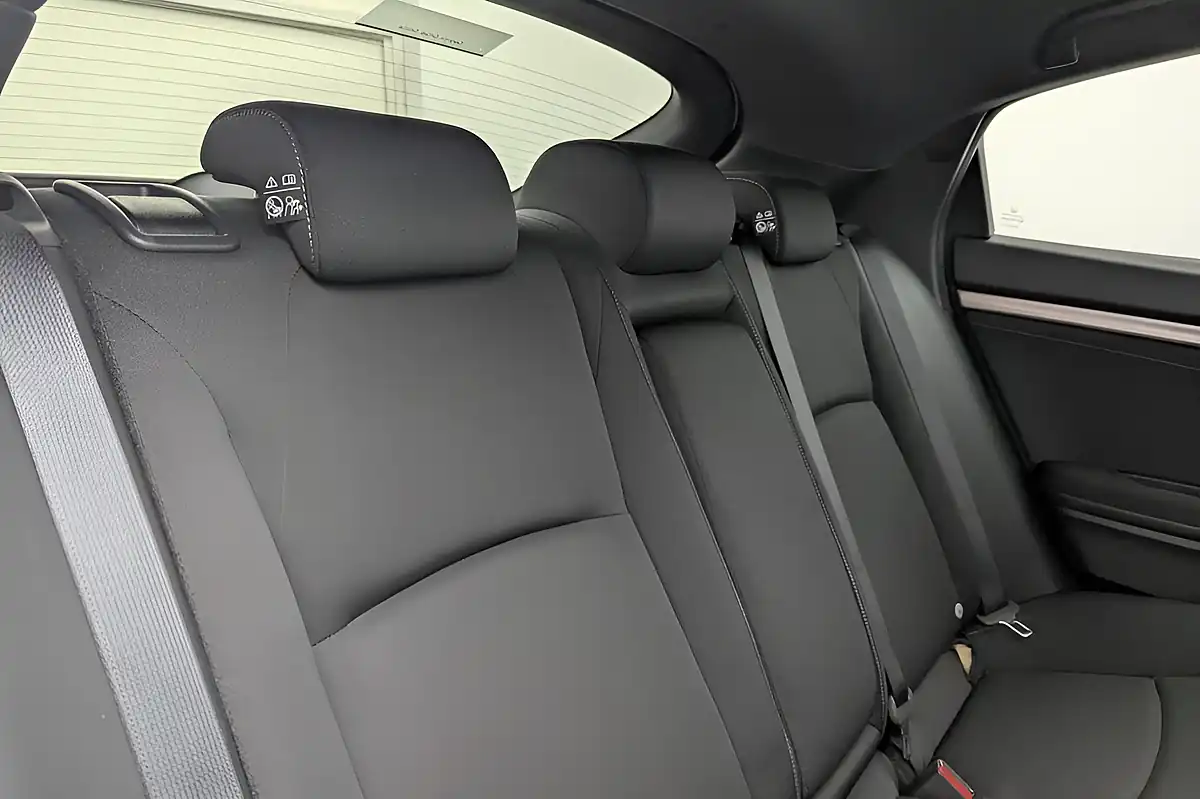 Used 2018 Honda Civic Sr White - Interior and Exterior details 18