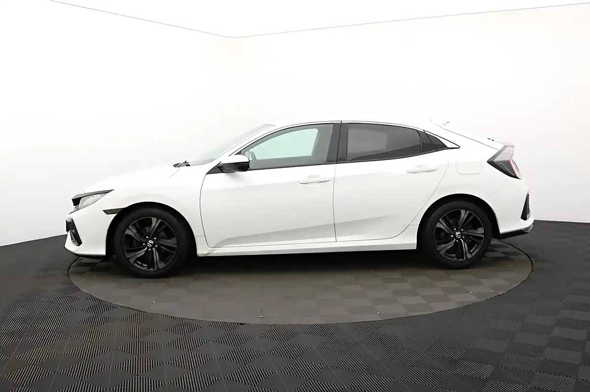 Used 2018 Honda Civic Sr White - Interior and Exterior details 7