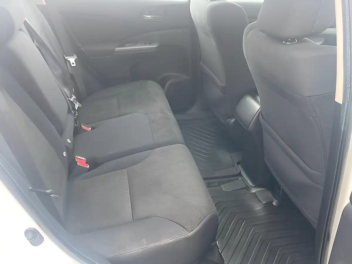 Used 2018 Honda Cr-V S Navi White - Interior and Exterior details 13