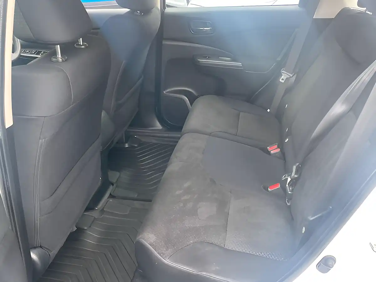Used 2018 Honda Cr-V S Navi White - Interior and Exterior details 14
