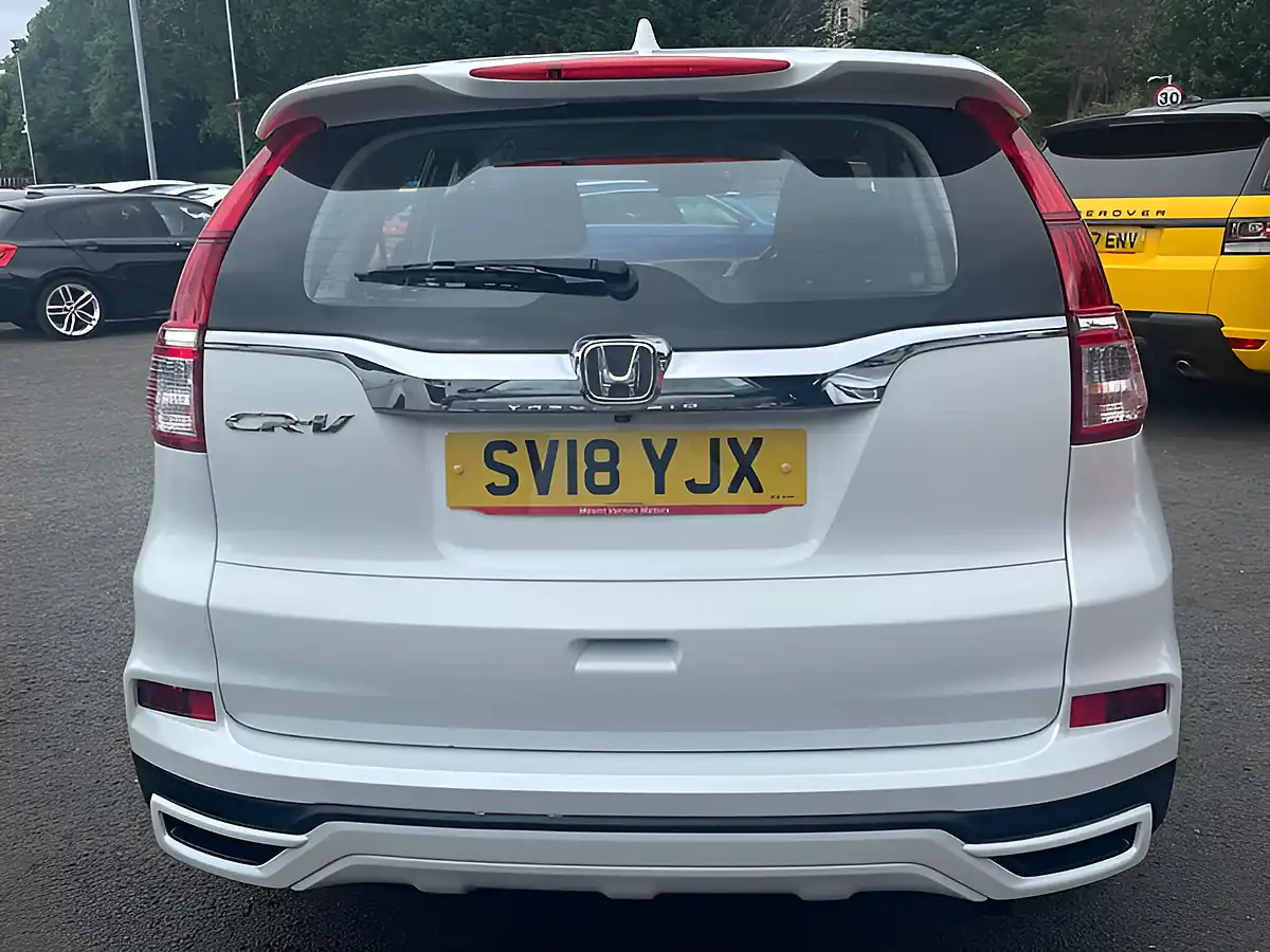 Used 2018 Honda Cr-V S Navi White - Interior and Exterior details 7