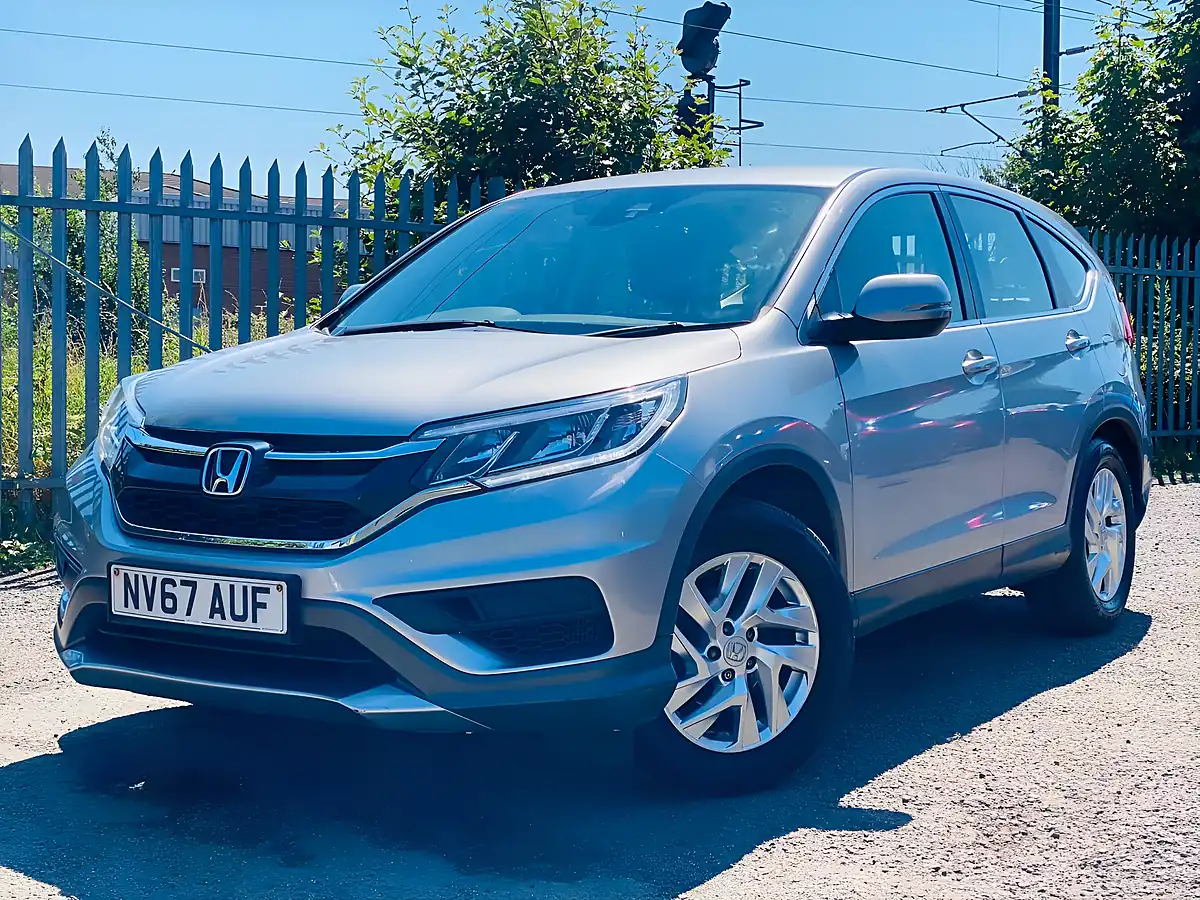 Used 2018 Honda Cr-V S Plus Silver - Interior and Exterior details 3