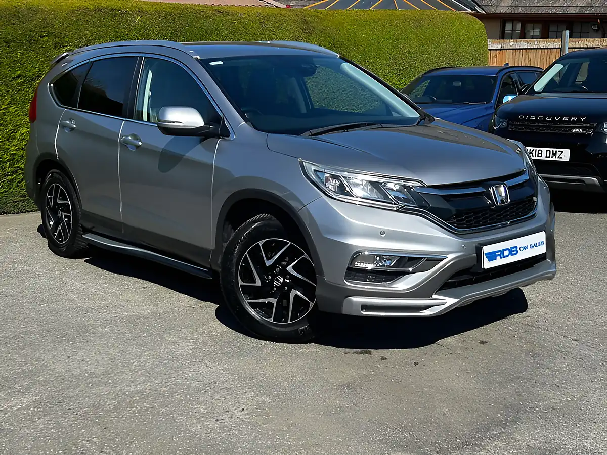 Used 2018 Honda Cr-V Se+ Navi Silver - Interior and Exterior details 12