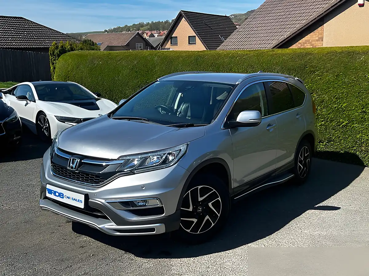 Used 2018 Honda Cr-V Se+ Navi Silver - Interior and Exterior details 3