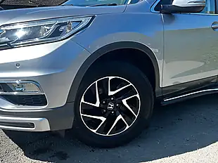 Used 2018 Honda Cr-V Se+ Navi Silver - Interior and Exterior details 5