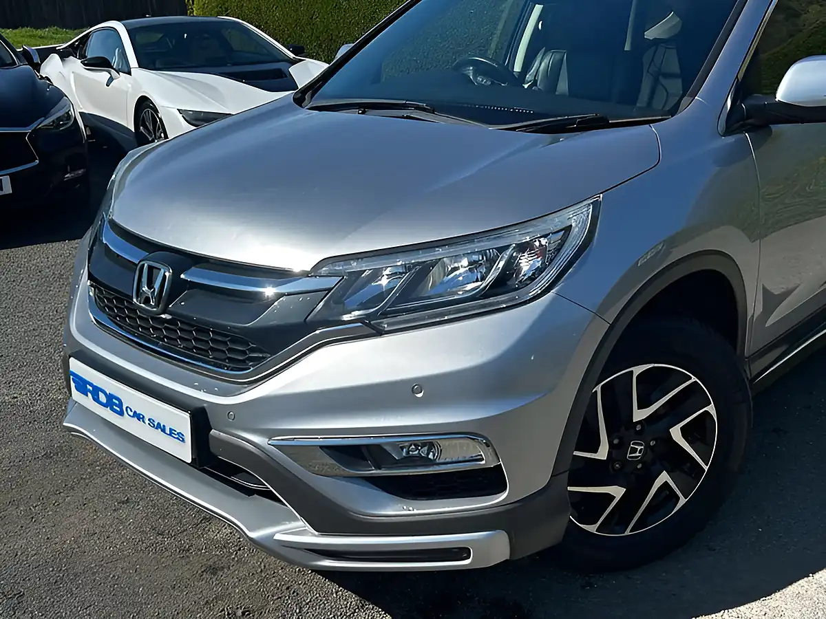 Used 2018 Honda Cr-V Se+ Navi Silver - Interior and Exterior details 6
