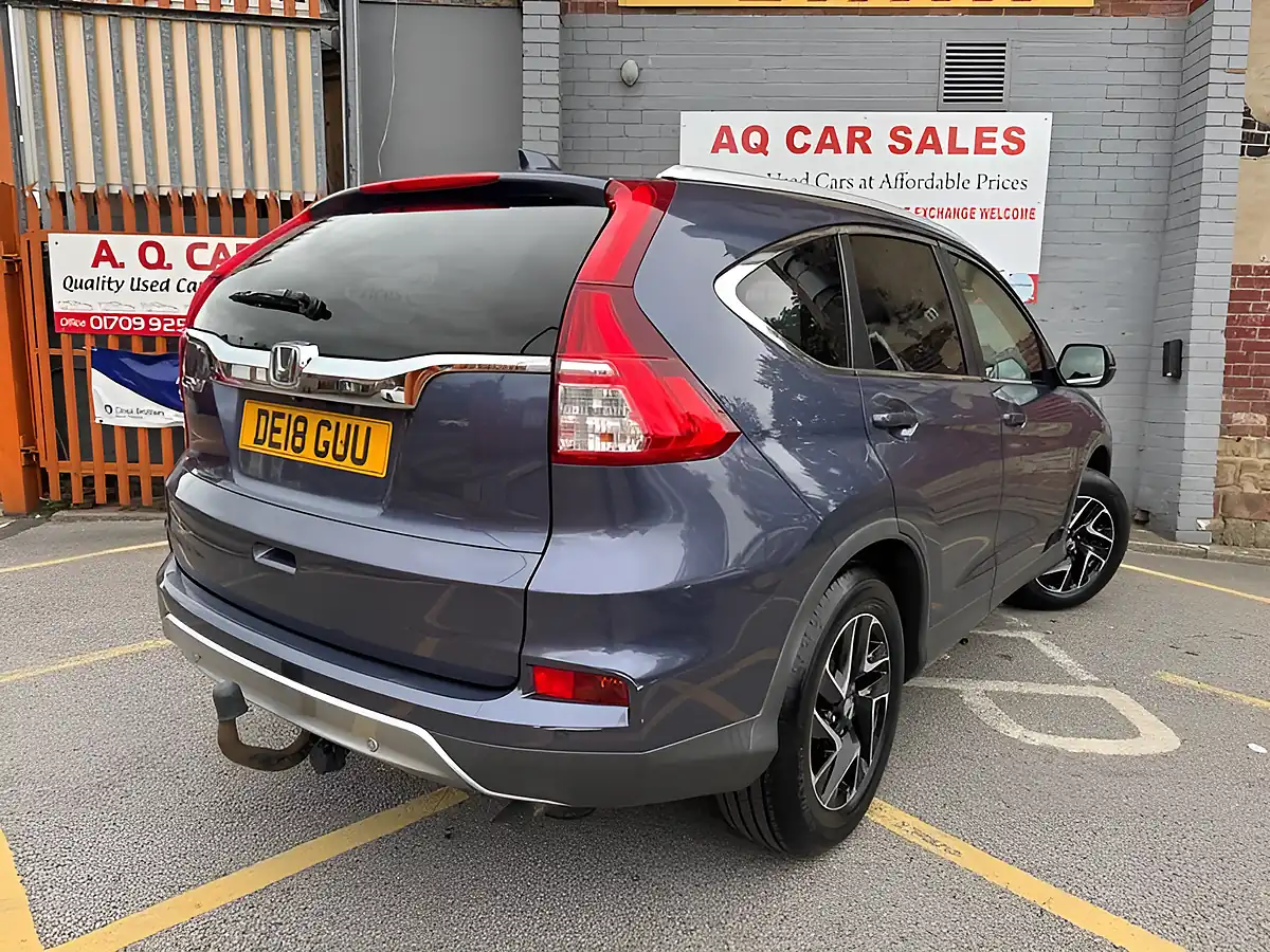 Used 2018 Honda Cr-V Se Plus Navi Blue - Interior and Exterior details 7