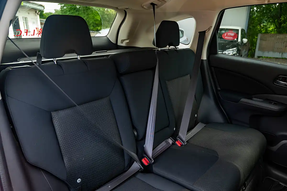 Used 2018 Honda Cr-V Se Plus Navi Passion Red - Interior and Exterior details 14