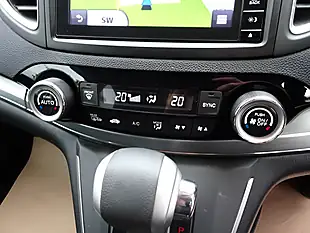 Used 2018 Honda Cr-V Se Plus Navi White Orchid - Interior and Exterior details 10