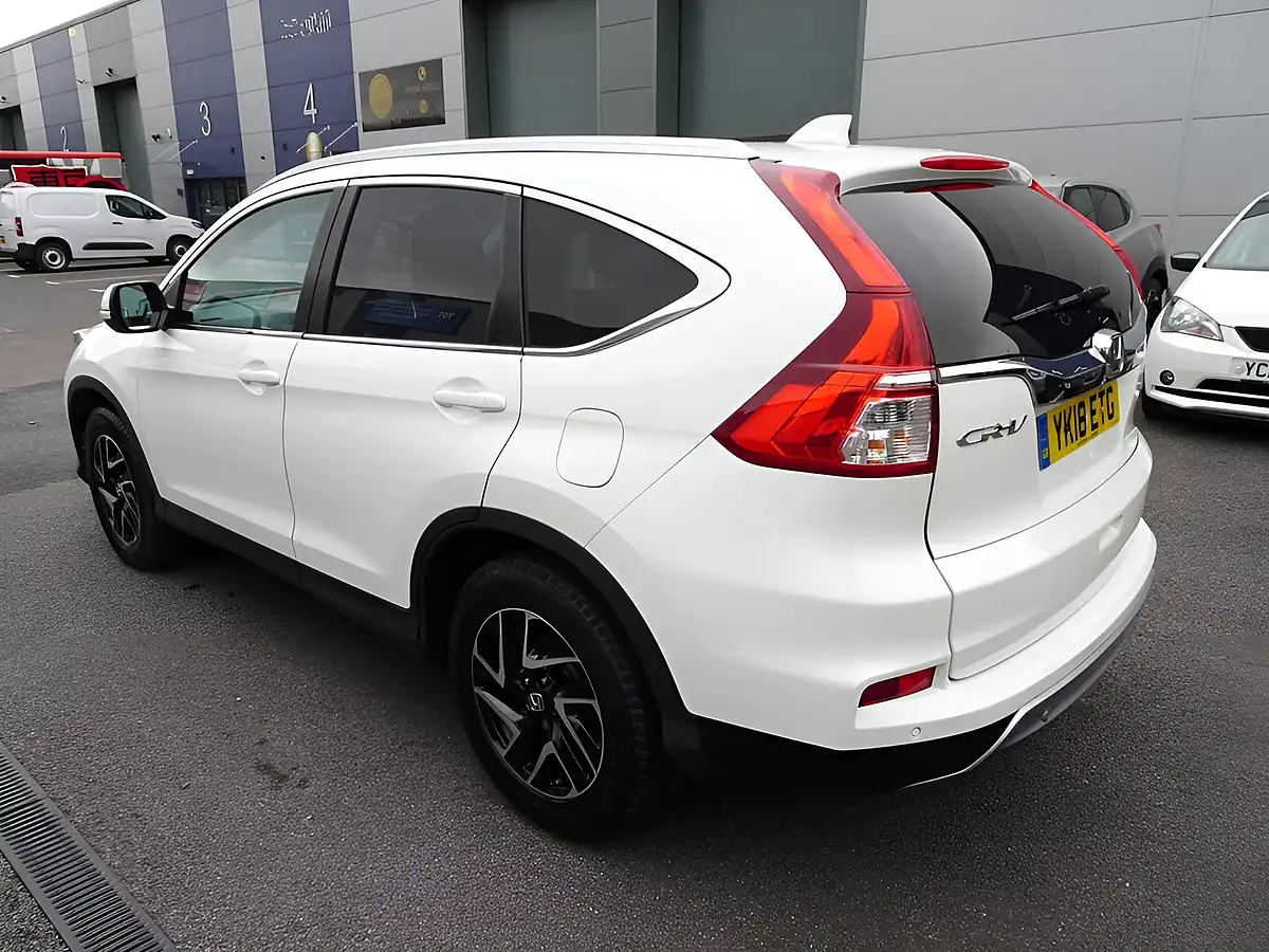 Used 2018 Honda Cr-V Se Plus Navi White Orchid - Interior and Exterior details 13