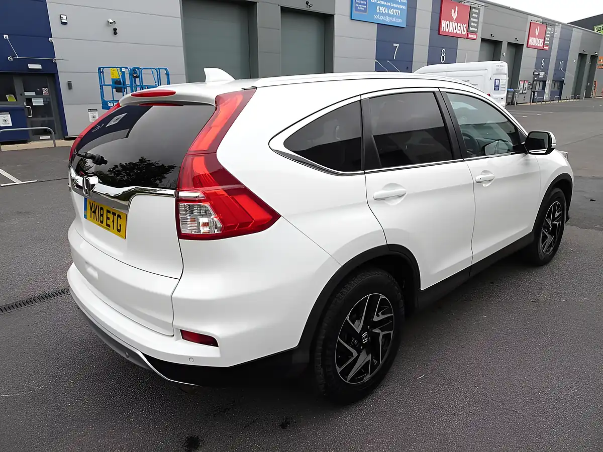 Used 2018 Honda Cr-V Se Plus Navi White Orchid - Interior and Exterior details 16
