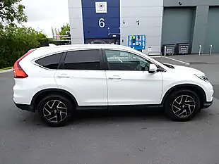 Used 2018 Honda Cr-V Se Plus Navi White Orchid - Interior and Exterior details 17