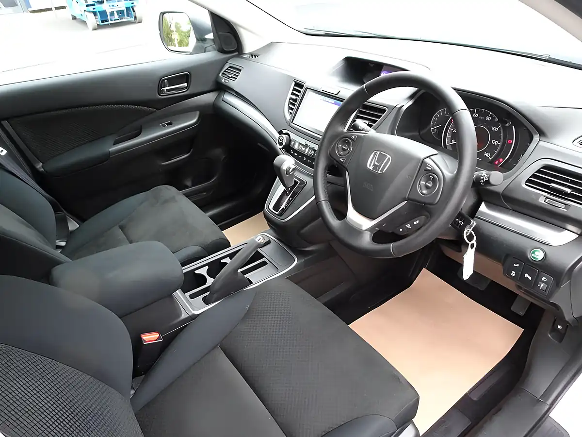 Used 2018 Honda Cr-V Se Plus Navi White Orchid - Interior and Exterior details 2