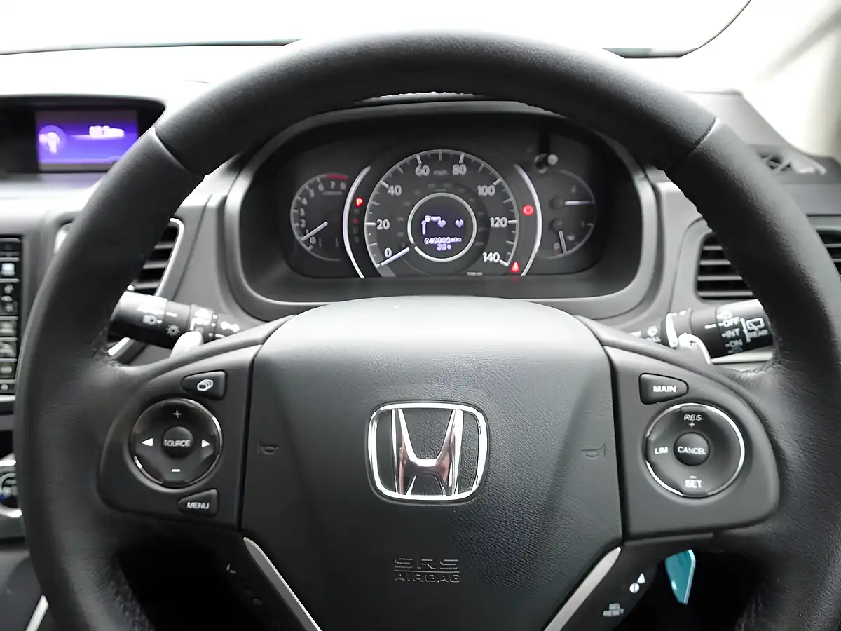 Used 2018 Honda Cr-V Se Plus Navi White Orchid - Interior and Exterior details 7