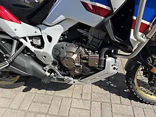 Used 2018 Honda Crf 1000 D2-J White/Blue - Interior and Exterior details 16