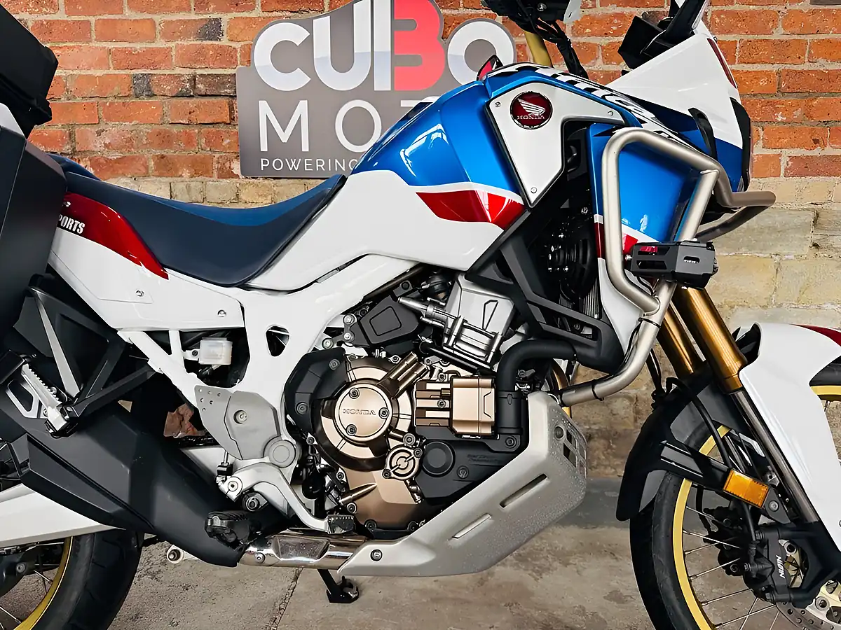 Used 2018 Honda Crf1000l Africa Twin White - Interior and Exterior details 7