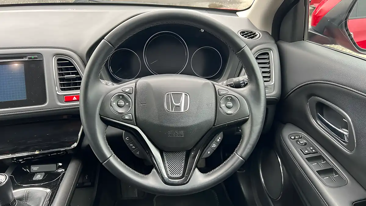 Used 2018 Honda Hr-V Ex Red - Interior and Exterior details 10