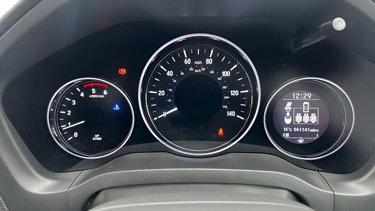 Used 2018 Honda Hr-V Ex Red - Interior and Exterior details 11
