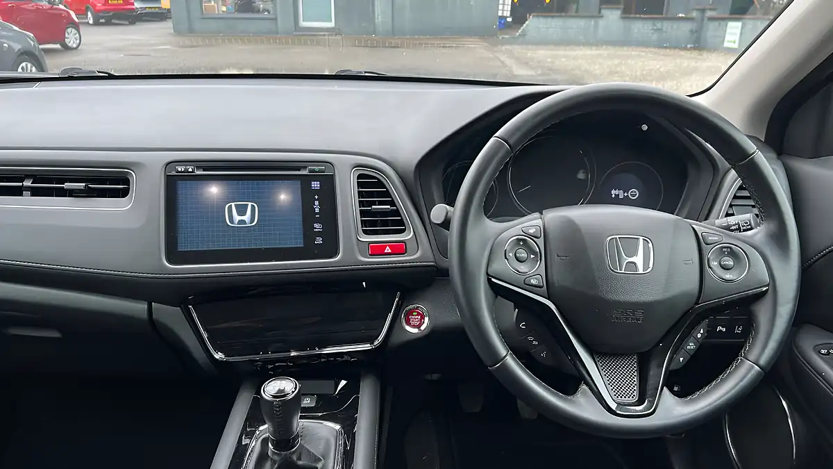 Used 2018 Honda Hr-V Ex Red - Interior and Exterior details 7
